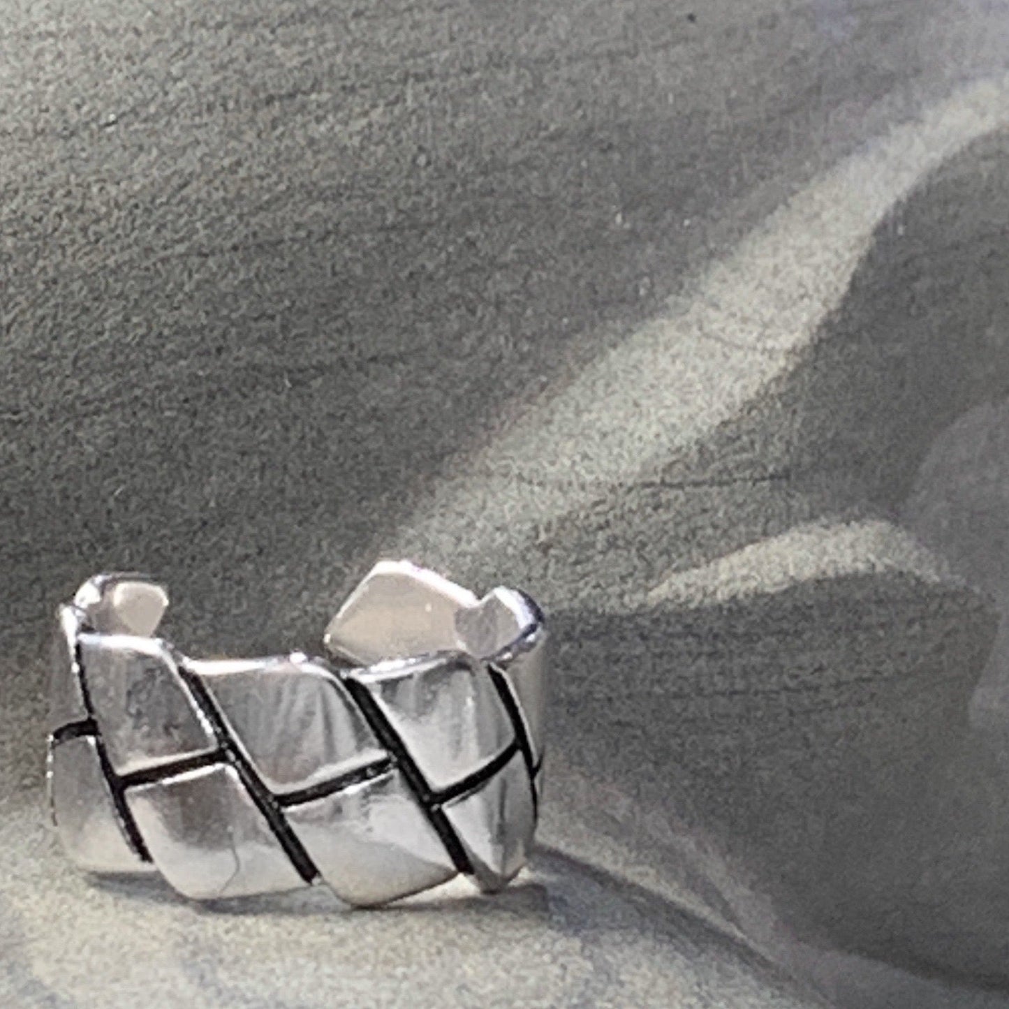 Bric silver ring