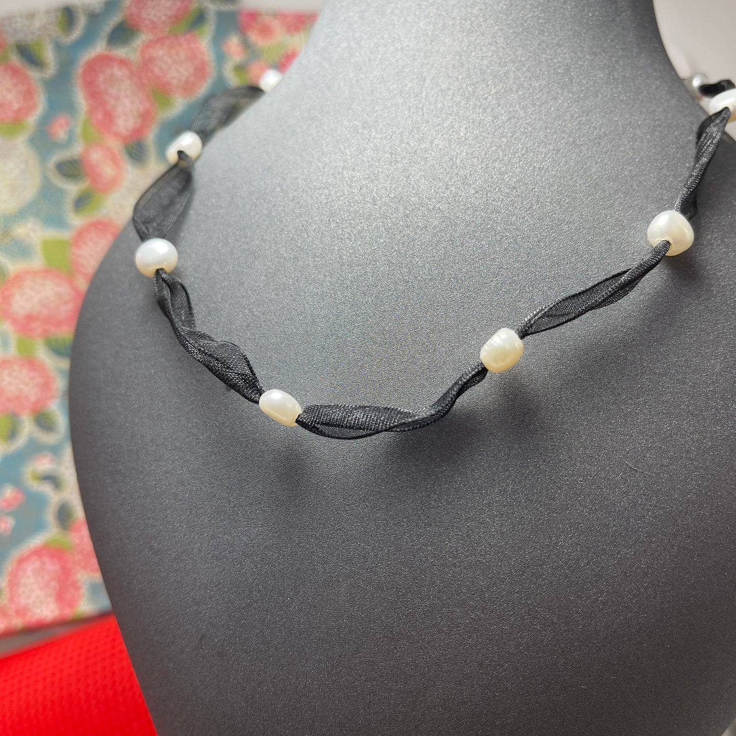 Innocence Pearl and Ribbon Necklace