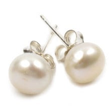 Essential 7mm Cultured Pearl Stud Earrings