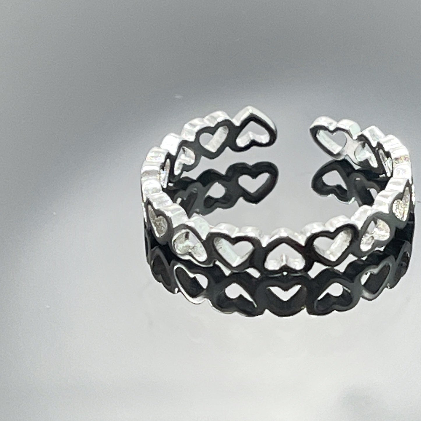 Heart sterling silver band ring